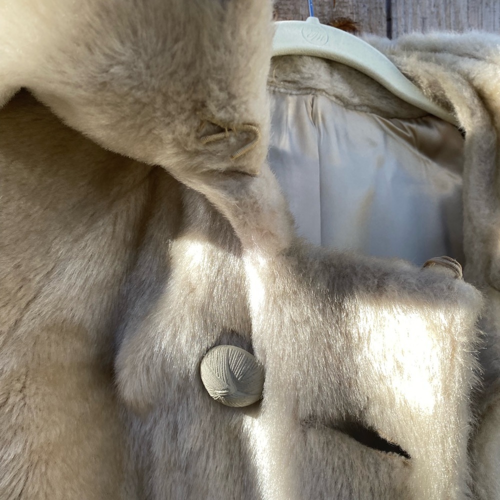 1960s Cream Faux Fur Coat 1960s Handmade faux fur collared button up coat. S - Picture 6 of 15